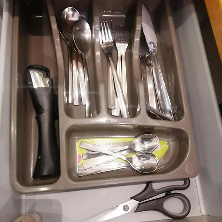 Standing Branly Apartment *